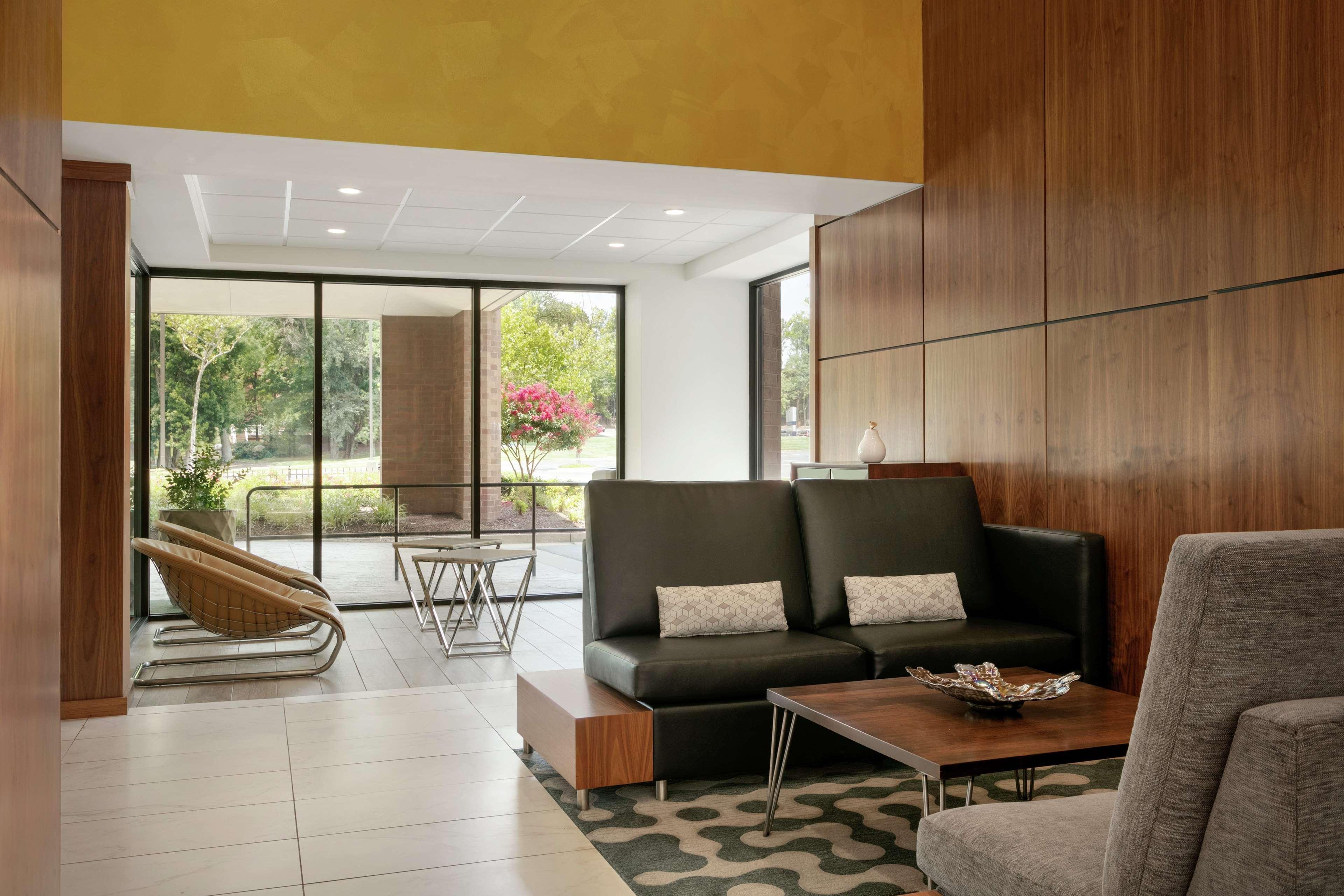 Embassy Suites By Hilton Richmond Dumbarton Exterior photo