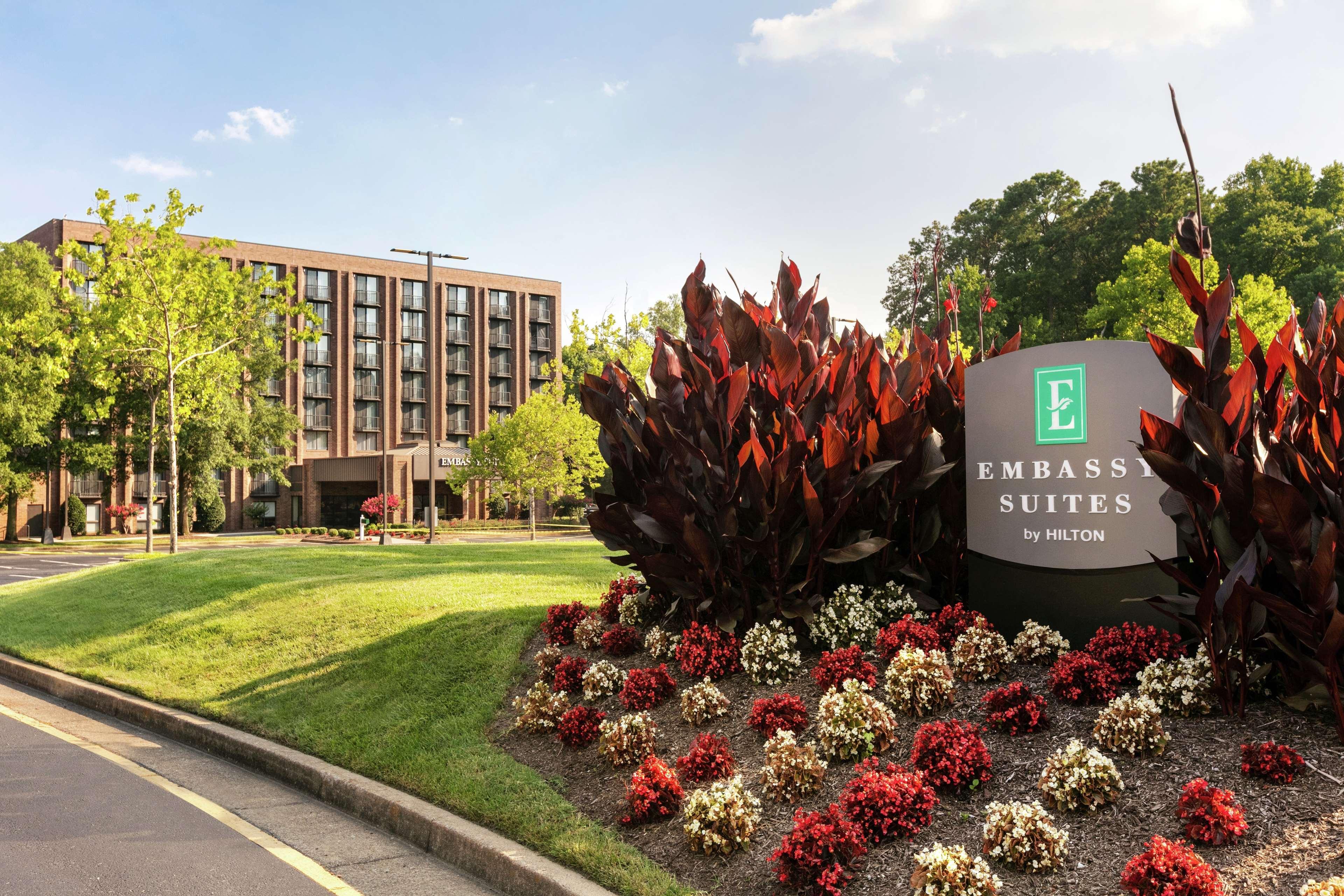 Embassy Suites By Hilton Richmond Dumbarton Exterior photo